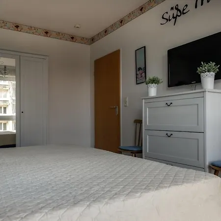 Haus Strandhafer Fewo Corinna Strandnah, Balkon * Binz